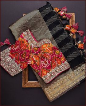 Fantastic Weaving Jacquard Silk Saree with Blouse Piece