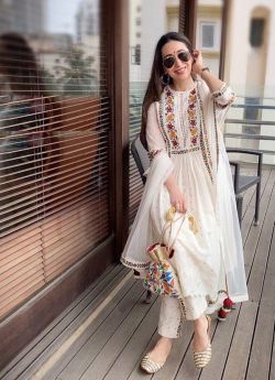 Beautiful Karisma Kapoor White Color Party Wear Georgette Suit